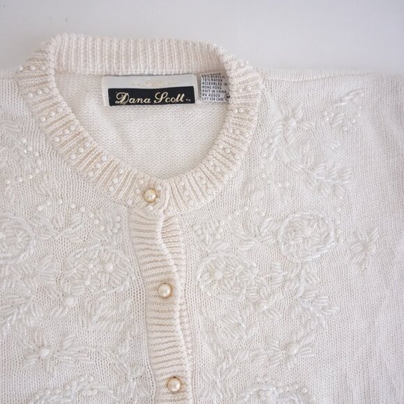 Vintage Dana Scott Ivory Knit Cardigan Pearl Beaded Romantic Old Money Sweater M - Picture 9 of 10